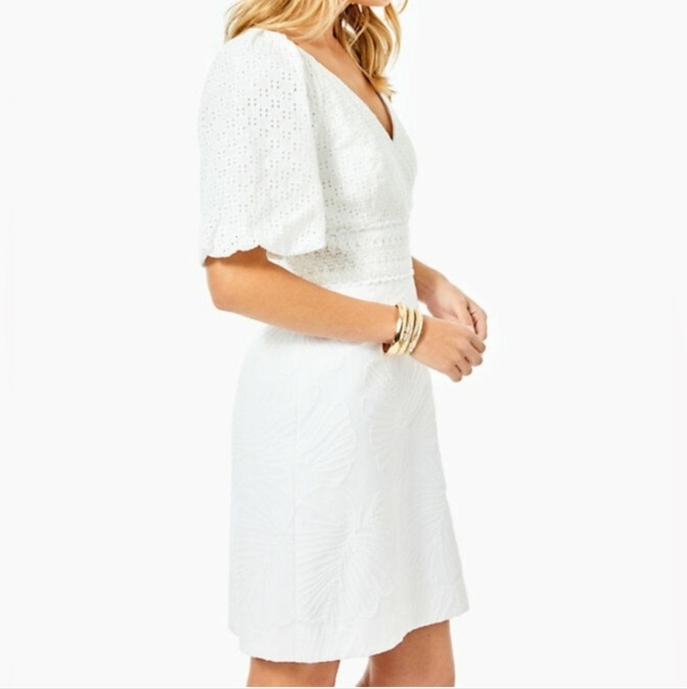 LILLY PULITZER Jazlyn Puff Sleeve Eyelet Jacquard Dress in Resort White XS 0 - Picture 2 of 9